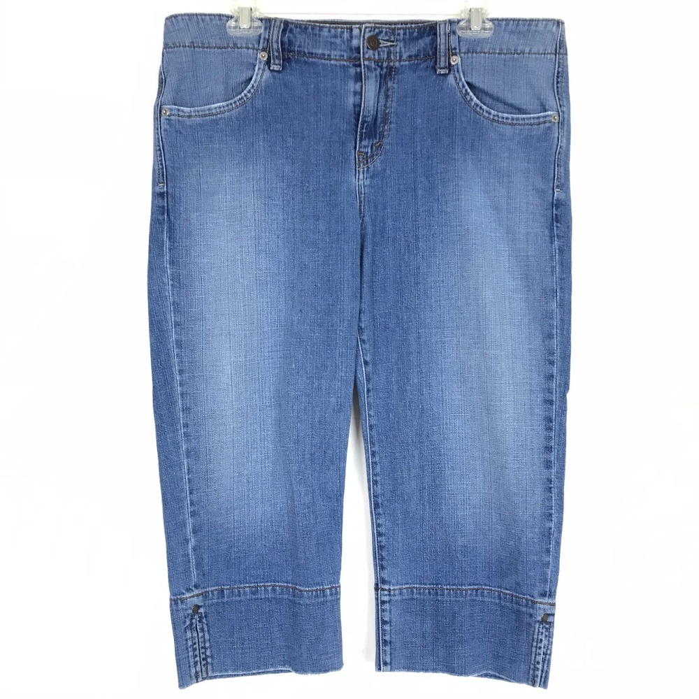 Levi Capri 515 | Medium Wash Distressed Denim
